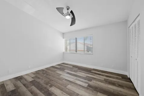 4221 SW 71st Terrace Davie FL 33314