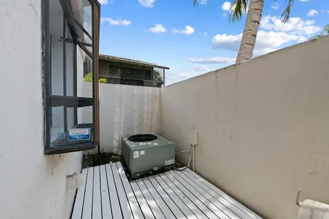 4221 SW 71st Terrace Davie FL 33314