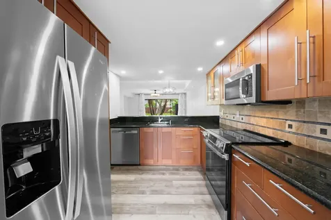 4221 SW 71st Terrace Davie FL 33314