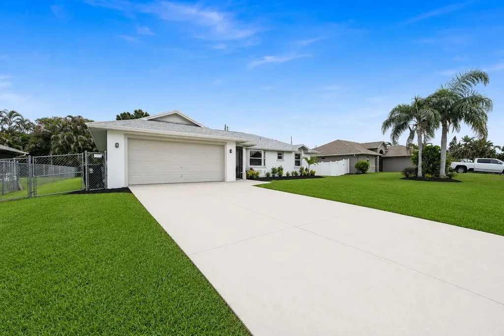 3520 SE Hyde Circle Port St Lucie FL 34983