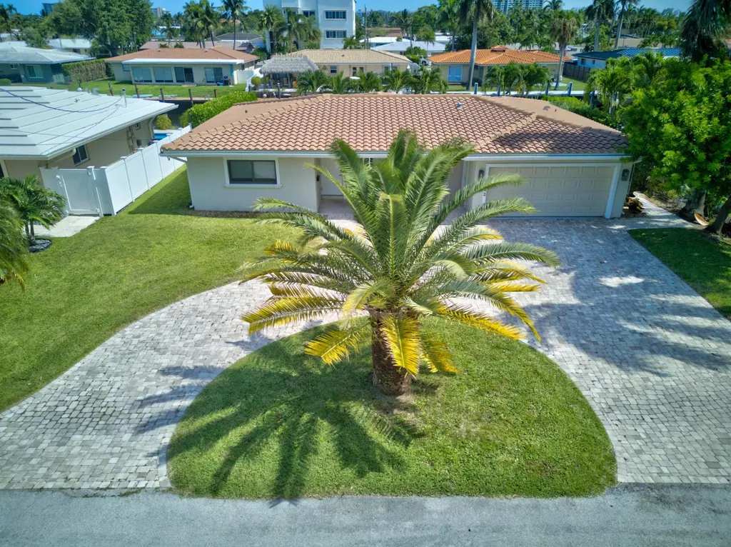 2542 SE 10th Street Pompano Beach FL 33062