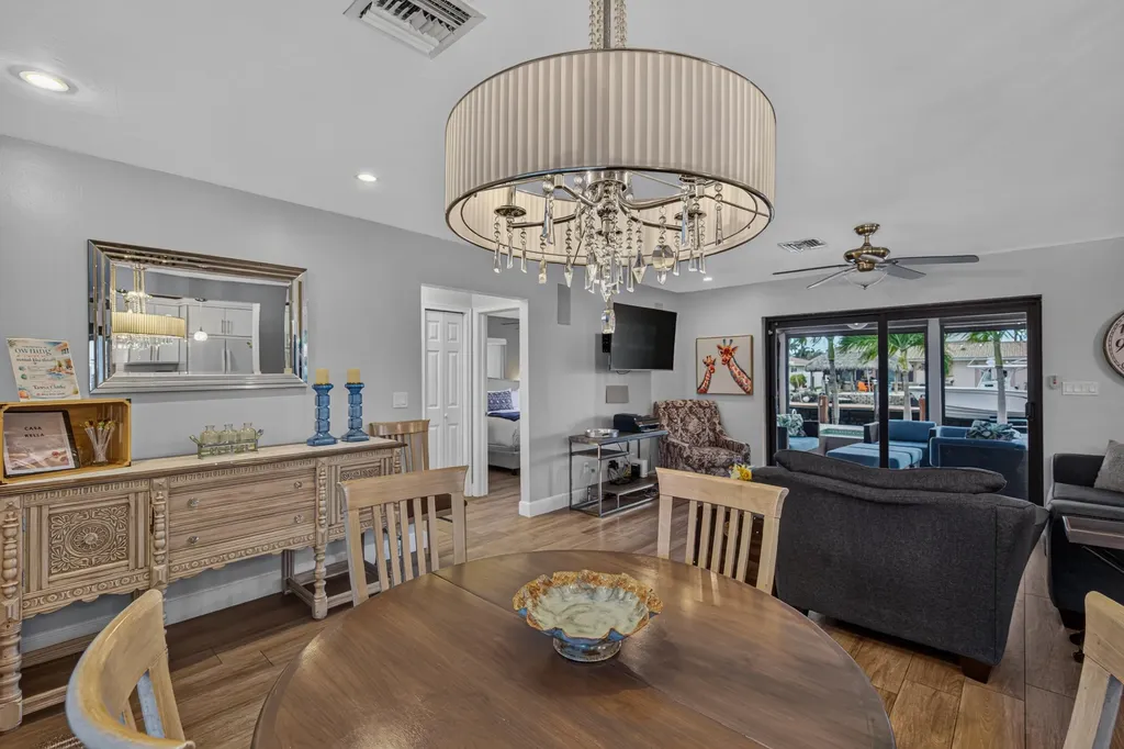 2542 SE 10th Street Pompano Beach FL 33062