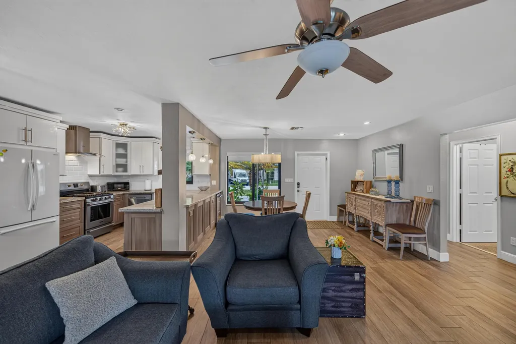 2542 SE 10th Street Pompano Beach FL 33062