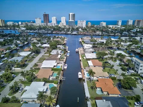 2542 SE 10th Street Pompano Beach FL 33062