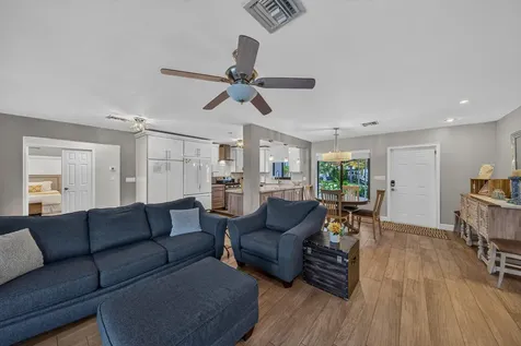 2542 SE 10th Street Pompano Beach FL 33062