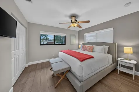 2542 SE 10th Street Pompano Beach FL 33062