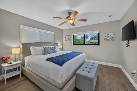 2542 SE 10th Street Pompano Beach FL 33062