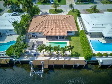 2542 SE 10th Street Pompano Beach FL 33062