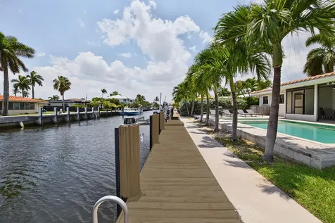2542 SE 10th Street Pompano Beach FL 33062