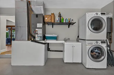 2542 SE 10th Street Pompano Beach FL 33062