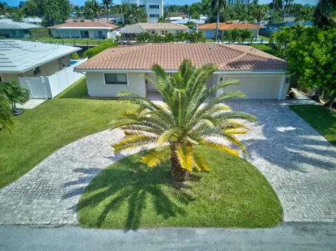 2542 SE 10th Street Pompano Beach FL 33062
