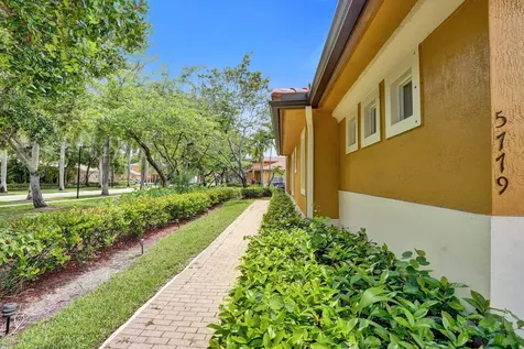 5779 NW 120th Avenue Coral Springs FL 33076