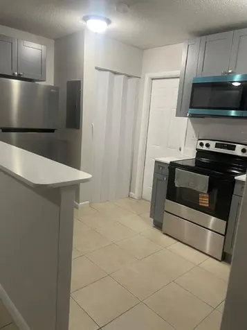 322 SW 2nd Street Pompano Beach FL 33060