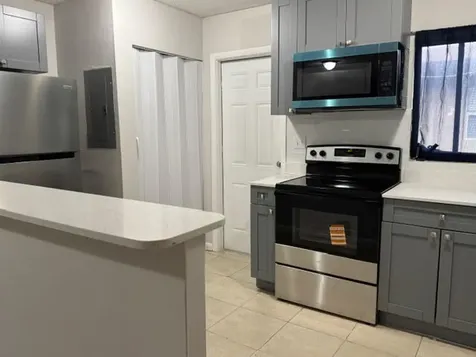 322 SW 2nd Street Pompano Beach FL 33060