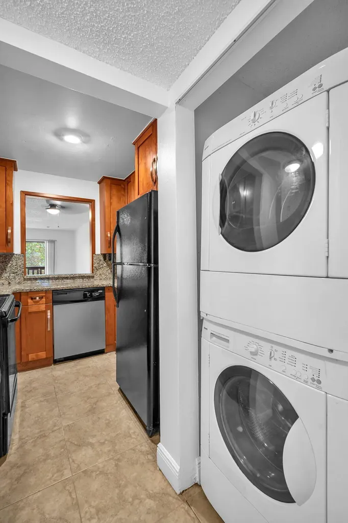 1021 Mockingbird Lane Plantation FL 33324