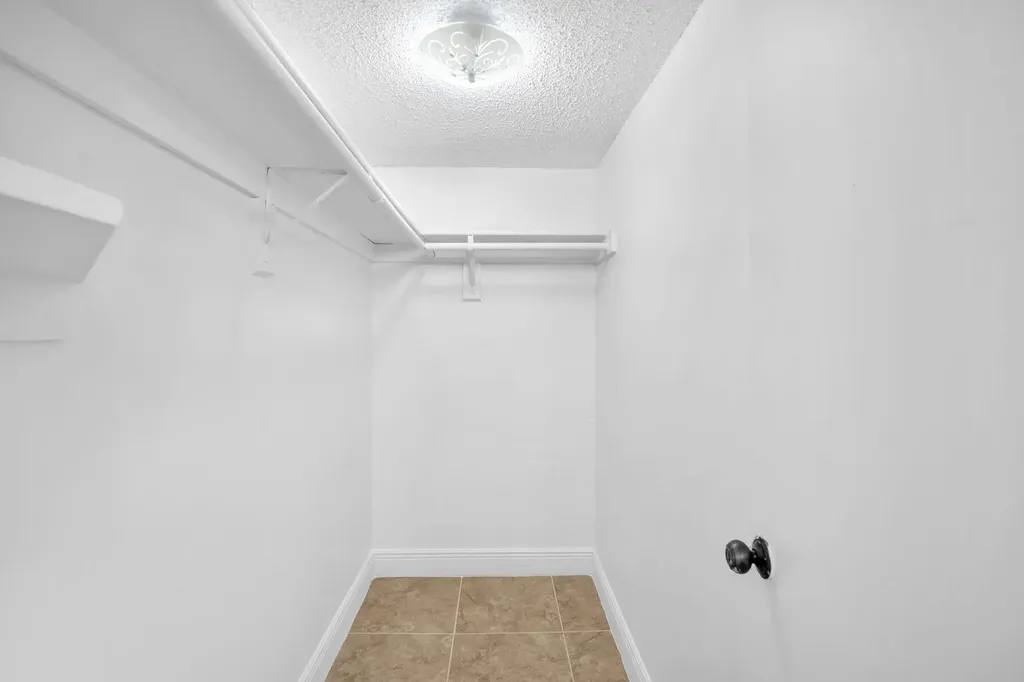 1021 Mockingbird Lane Plantation FL 33324