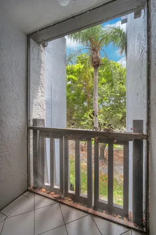 1021 Mockingbird Lane Plantation FL 33324