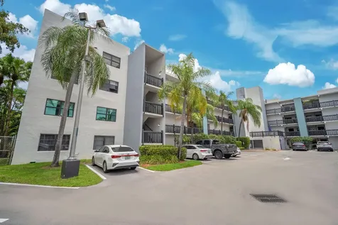 1021 Mockingbird Lane Plantation FL 33324