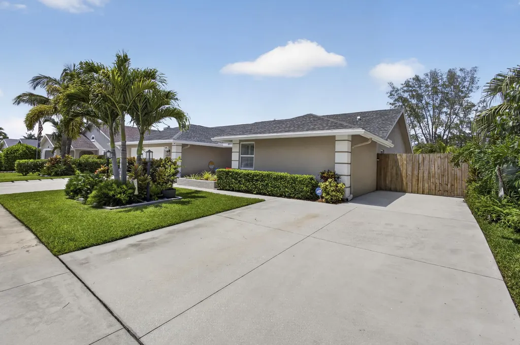 14184 Aster Avenue Wellington FL 33414