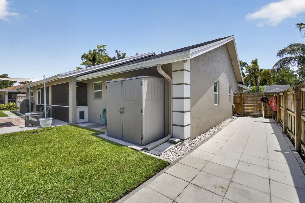 14184 Aster Avenue Wellington FL 33414