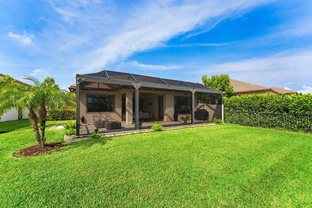9131 Grand Prix Lane Boynton Beach FL 33472