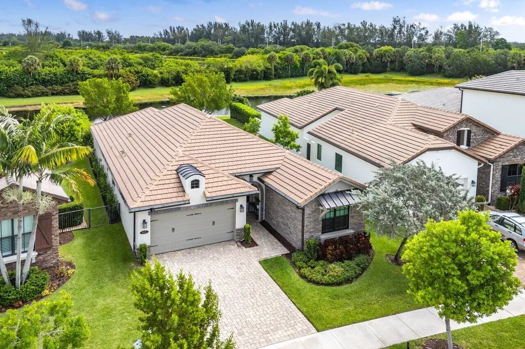 9131 Grand Prix Lane Boynton Beach FL 33472