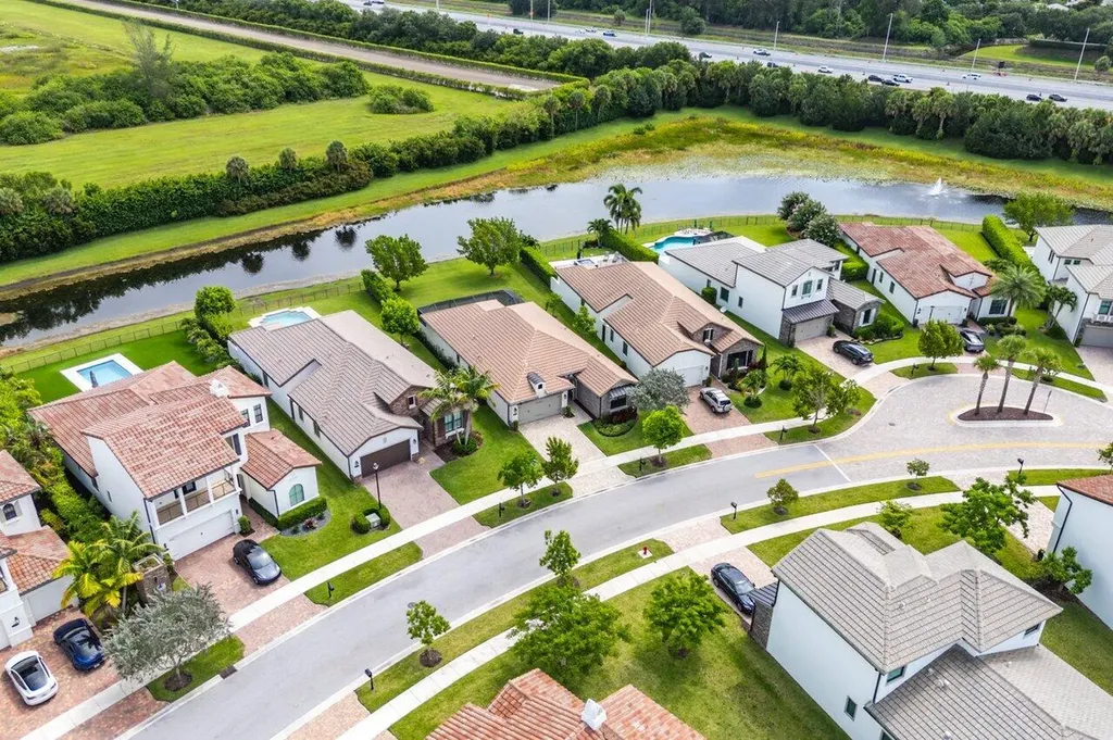 9131 Grand Prix Lane Boynton Beach FL 33472