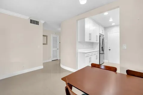 6600 NE 22nd Way Fort Lauderdale FL 33308