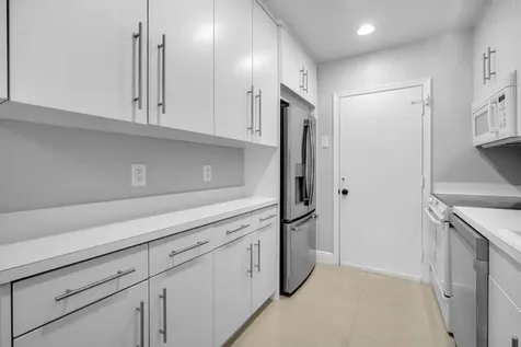 6600 NE 22nd Way Fort Lauderdale FL 33308