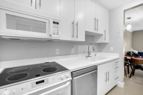 6600 NE 22nd Way Fort Lauderdale FL 33308