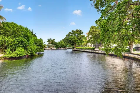 660 Tennis Club Drive Fort Lauderdale FL 33311