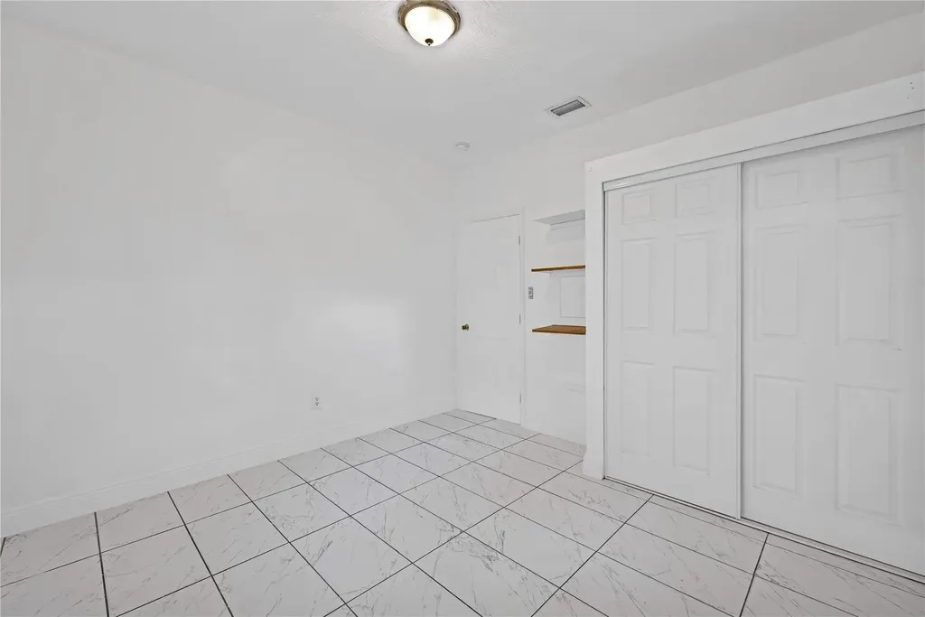 1114 NW 39th Street Miami FL 33127