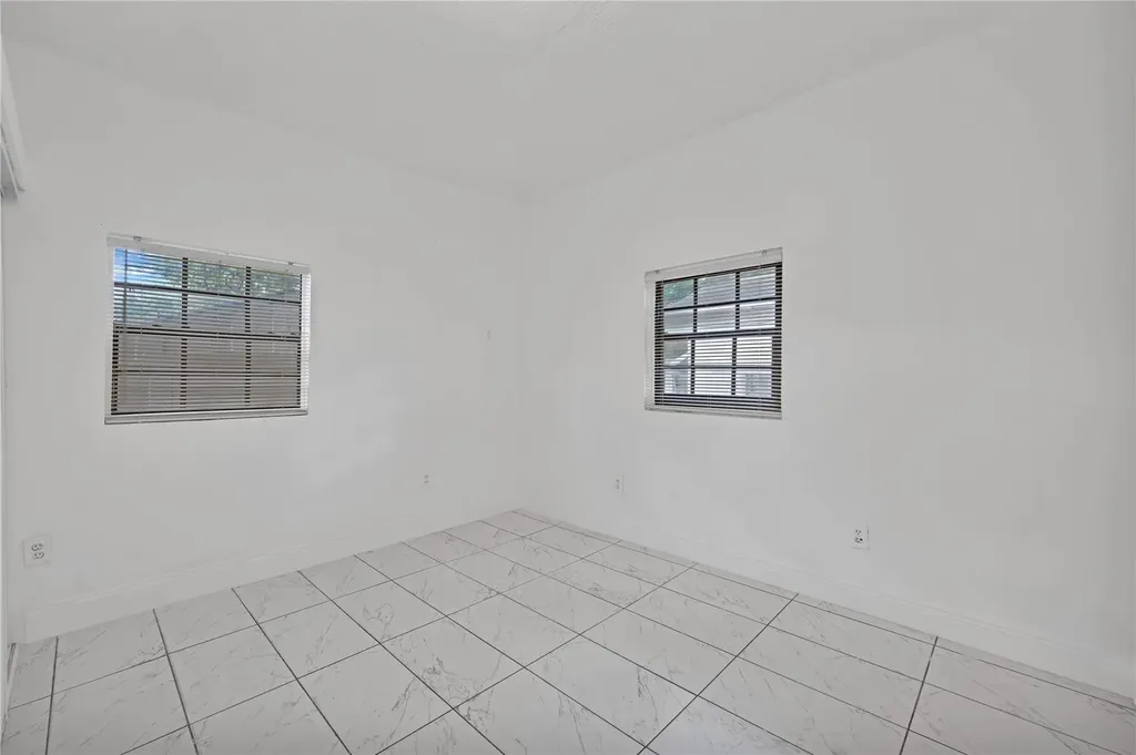 1114 NW 39th Street Miami FL 33127