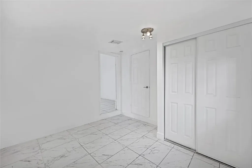 1114 NW 39th Street Miami FL 33127