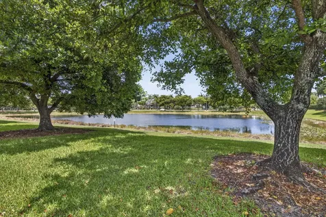 10469 Pelican Drive Wellington FL 33414