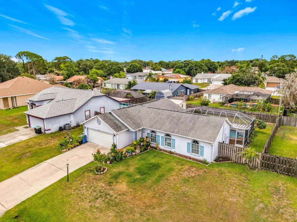985 Canton Street NW Palm Bay FL 32907