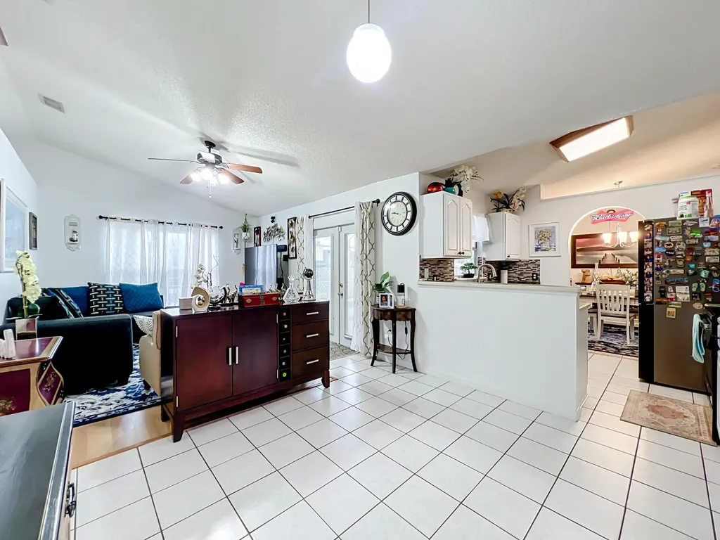 985 Canton Street NW Palm Bay FL 32907