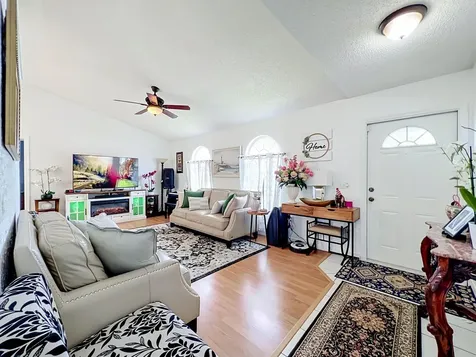 985 Canton Street NW Palm Bay FL 32907
