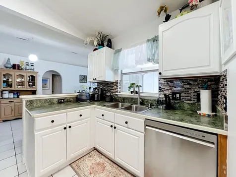 985 Canton Street NW Palm Bay FL 32907