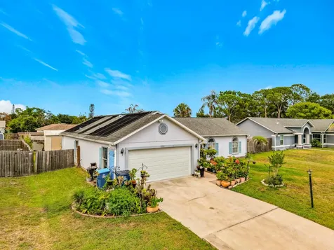 985 Canton Street NW Palm Bay FL 32907