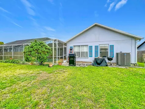985 Canton Street NW Palm Bay FL 32907