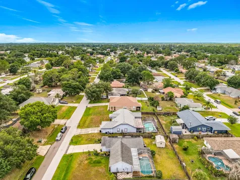 985 Canton Street NW Palm Bay FL 32907
