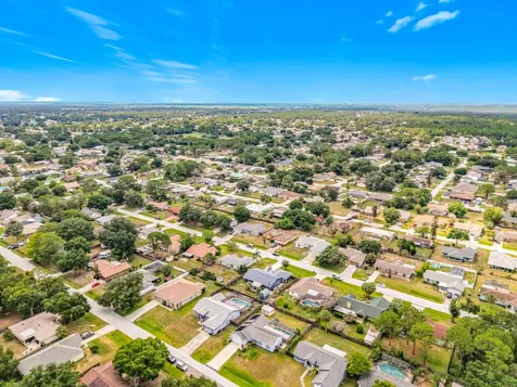 985 Canton Street NW Palm Bay FL 32907
