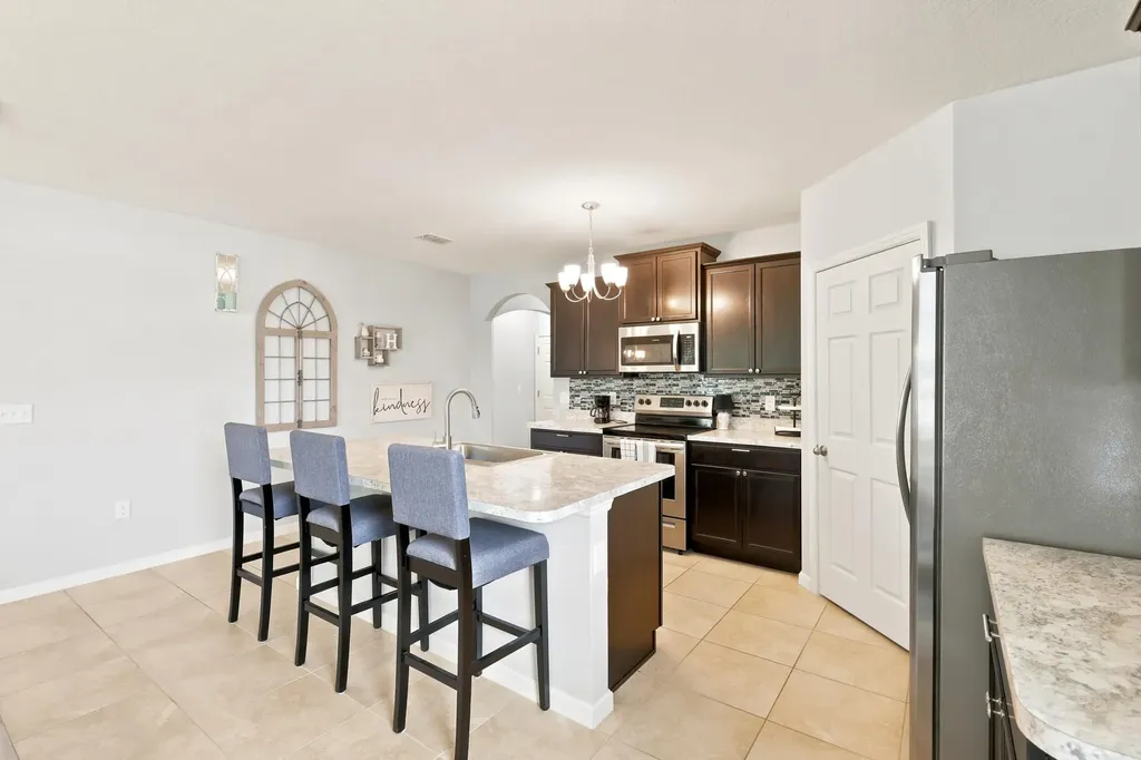 2096 SW Leafy Road Port St Lucie FL 34953