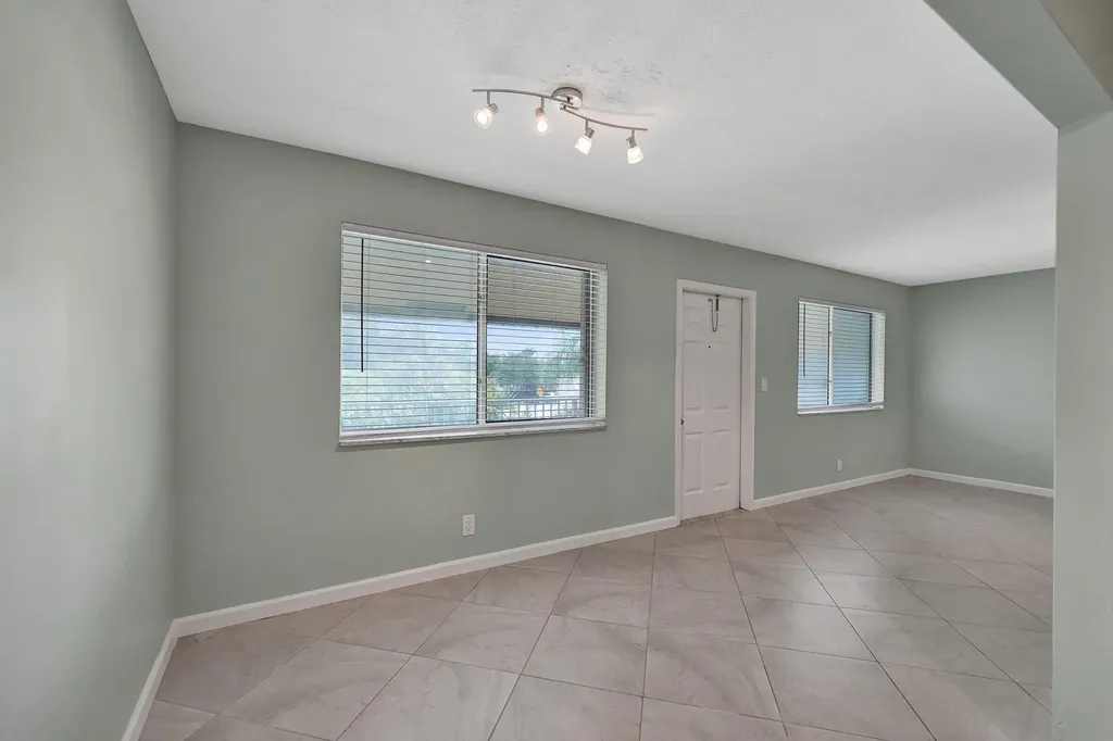 1250 Miami Road Fort Lauderdale FL 33316