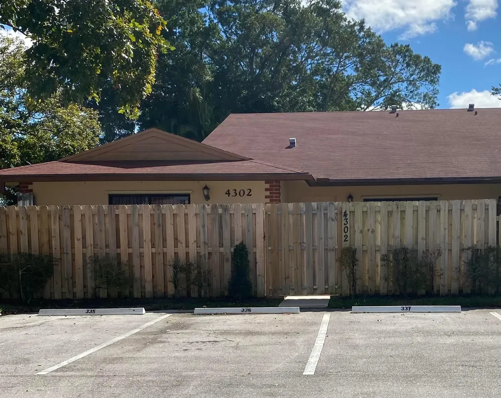 4302 Woodstock Drive West Palm Beach FL 33409