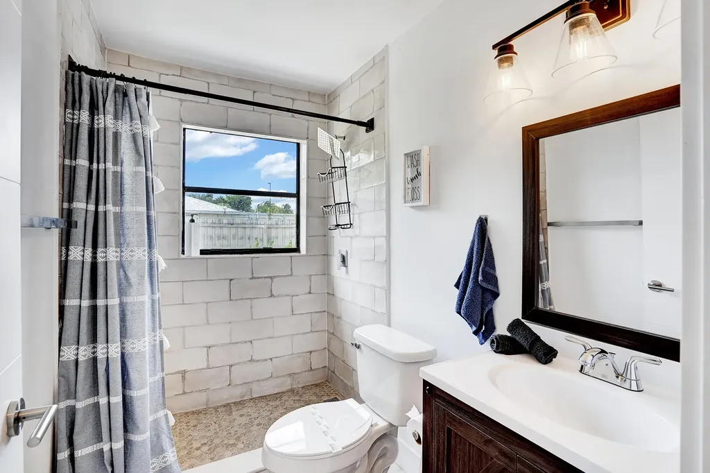 216 NW 4th Avenue Boynton Beach FL 33435