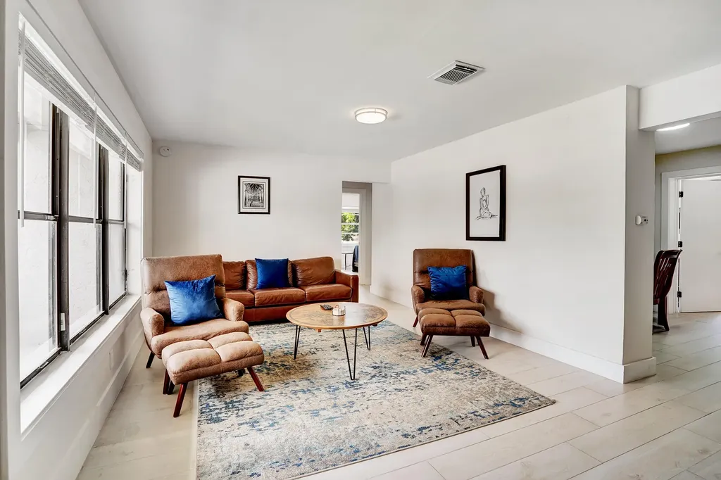 216 NW 4th Avenue Boynton Beach FL 33435