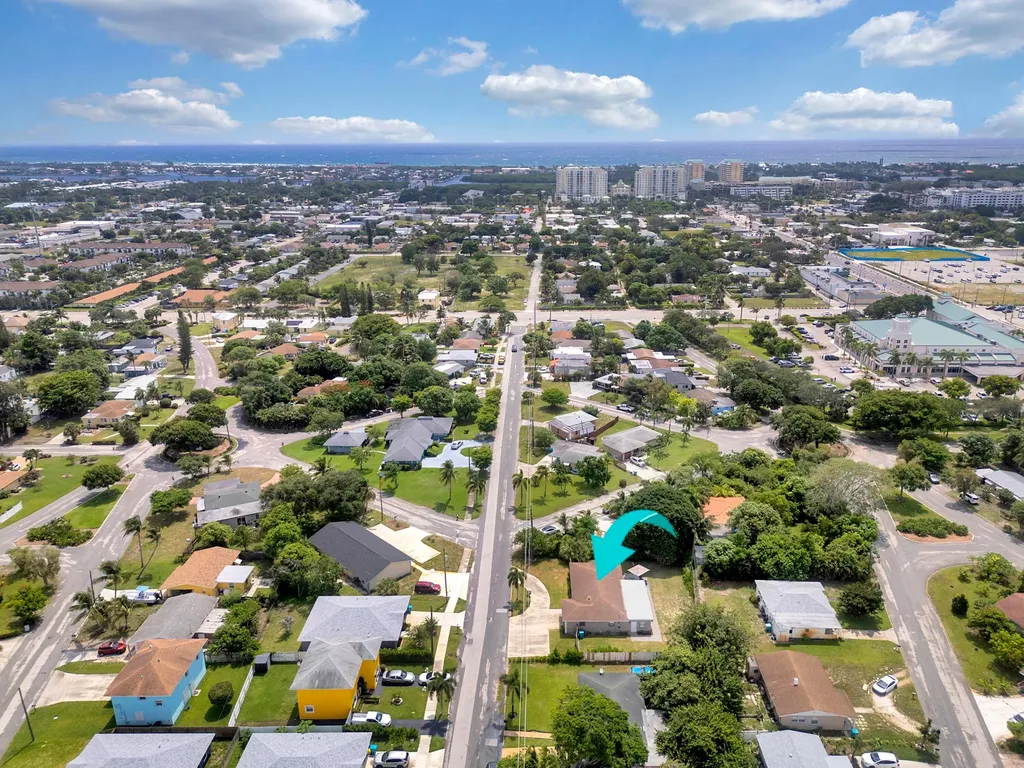 216 NW 4th Avenue Boynton Beach FL 33435