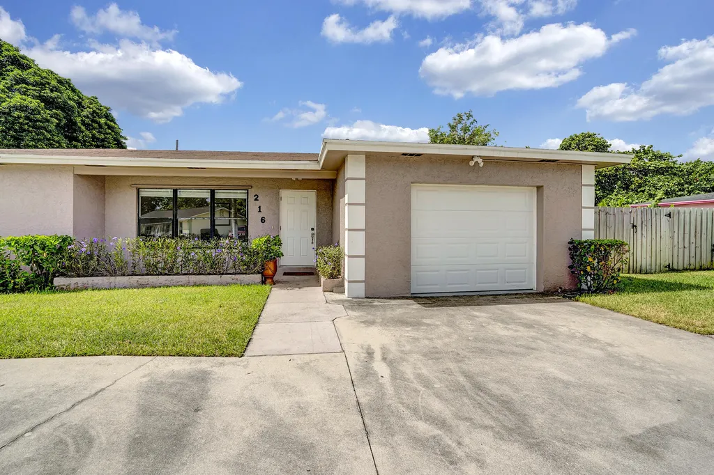 216 NW 4th Avenue Boynton Beach FL 33435